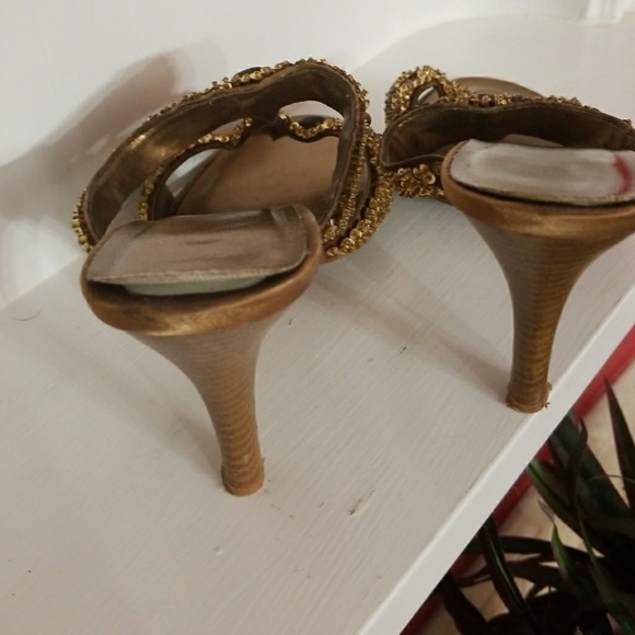 Ladies heels - Picture 2 of 3